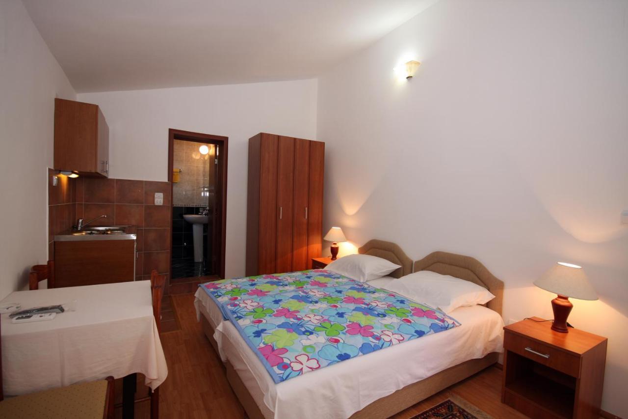 Apartments Raicevic Budva Bilik gambar